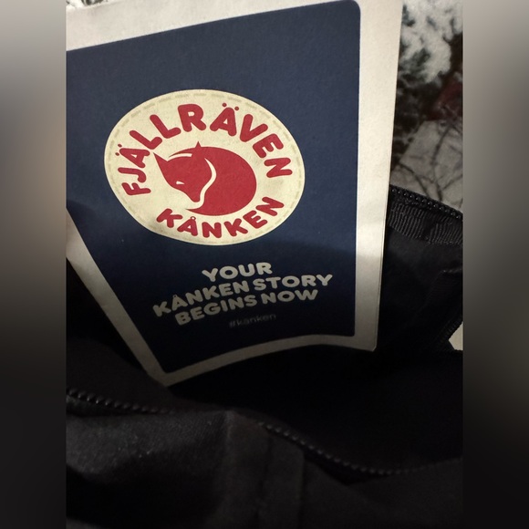 Fjallraven Kankeb Sling Black NEW WITH TAGS - Picture 4 of 8